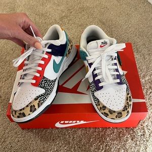 Womens Nike Dunks shoes